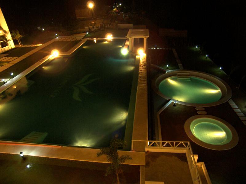 Boracay Grand Vista Resort & Spa Yapak Ngoại thất bức ảnh